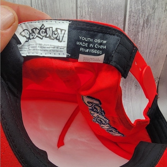 Pokemon Pokeball ash~ Baseball Cap Hat Snapback ~Youth Size - Picture 3 of 3
